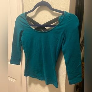 Three quarter sleeve crop top